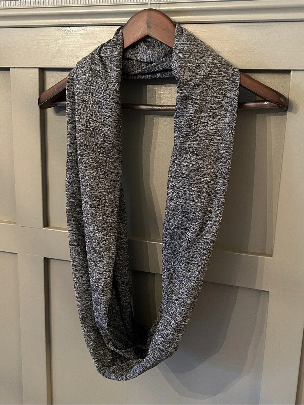 Infinity Circle Scarf With Zippered Pocket Gray